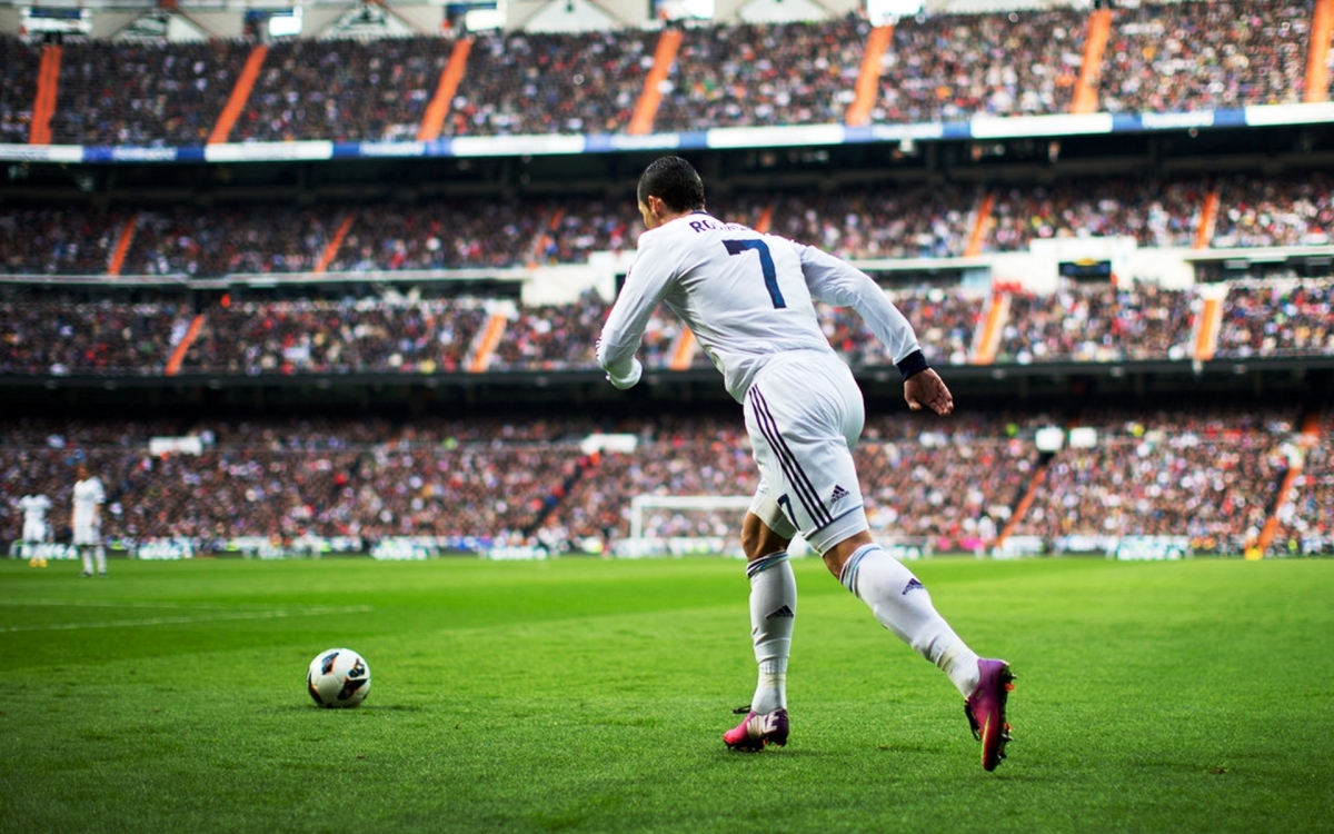 Best Cristiano Ronaldo Wallpapers All Time (36 Photos)