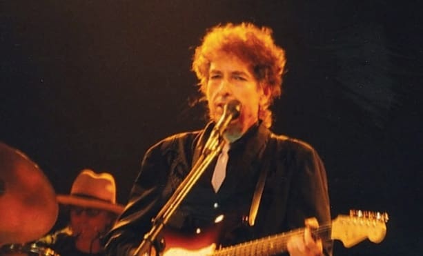 6 Decades and 6 Versions of “Girl from the North Country” – Bob Dylan