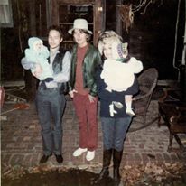 La visita di George Harrison a Bob Dylan, Byrdcliffe, Woodstock, New York. Novembre 1968. 7 6- With George & Sara
