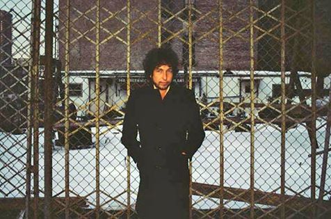 Bob Dylan Snapshots June 2016 2 1- BOB DYLAN 1983 Photo by Lynn Goldsmith