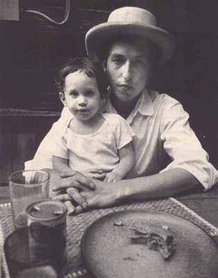 Bob Dylan holding his son Jesse, 1968