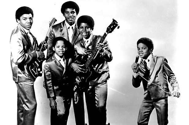 Michael Jackson's Childhood Photos Revealed (60 Photos) 23 March 1969 With 10-year-old Michael as lead singer, the Jackson 5 signs with Motown Records.