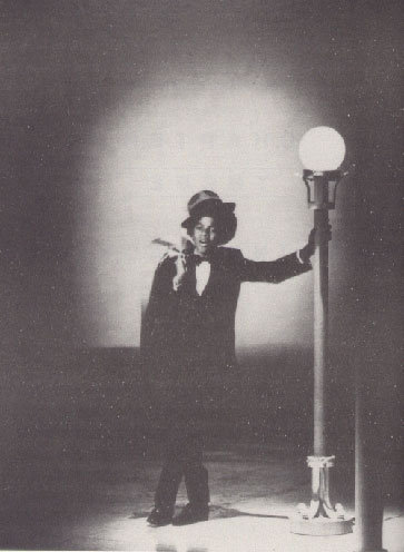 Michael Jackson's Childhood Photos Revealed (60 Photos) 64 Michael Jackson Singing