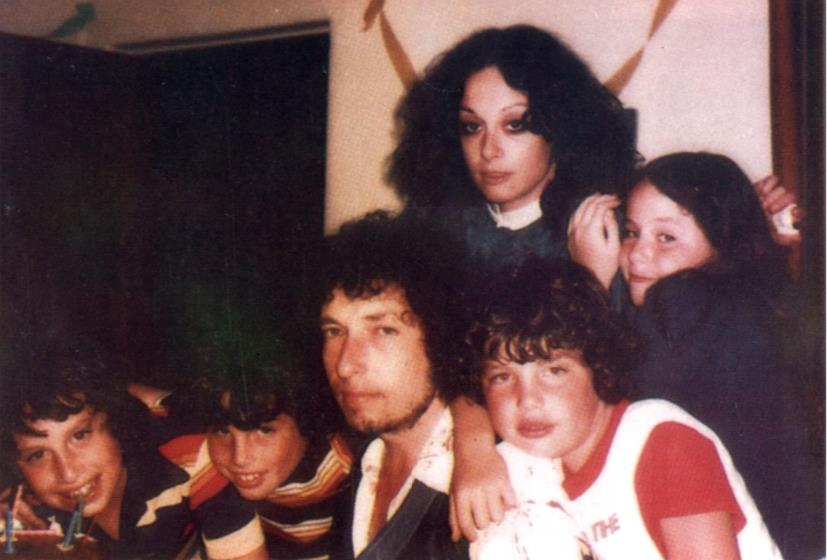 Sara Lownds And Bob Dylan At The Chelsea Hotel