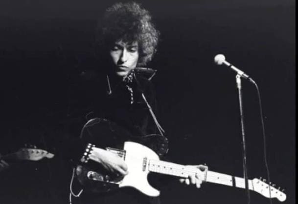 November 9 , 1973 - Bob Dylan Recorded "Wedding Song" 2 Videos