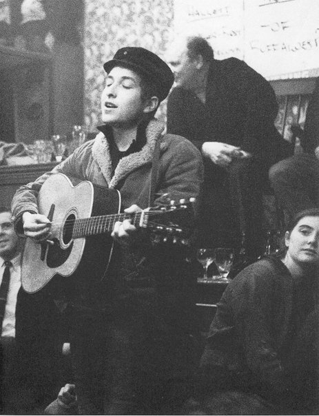 December 22, 1962 – Bob Dylan performs at London’s Singers Club