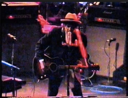 February 12, 1991 - Bob Dylan - Hammersmith Odeon, London, England (Live Concert)