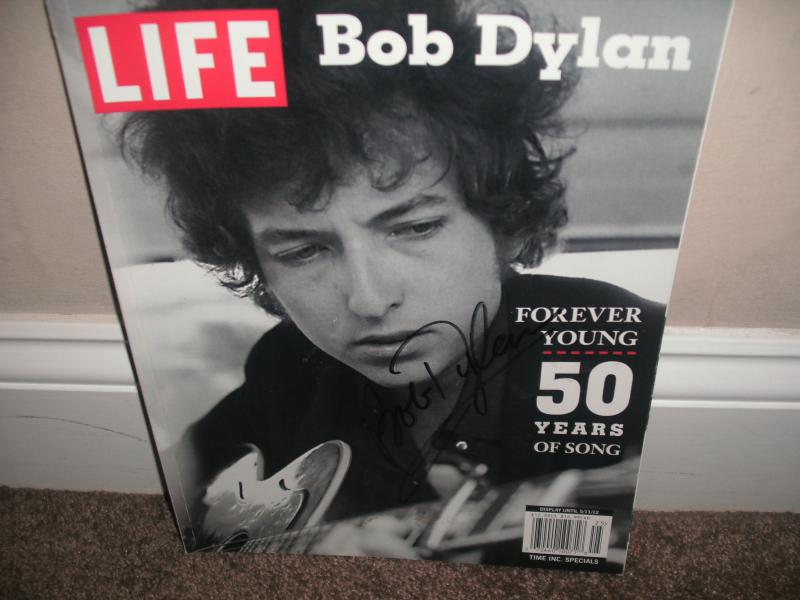Bob Dylan Autographed LIFE