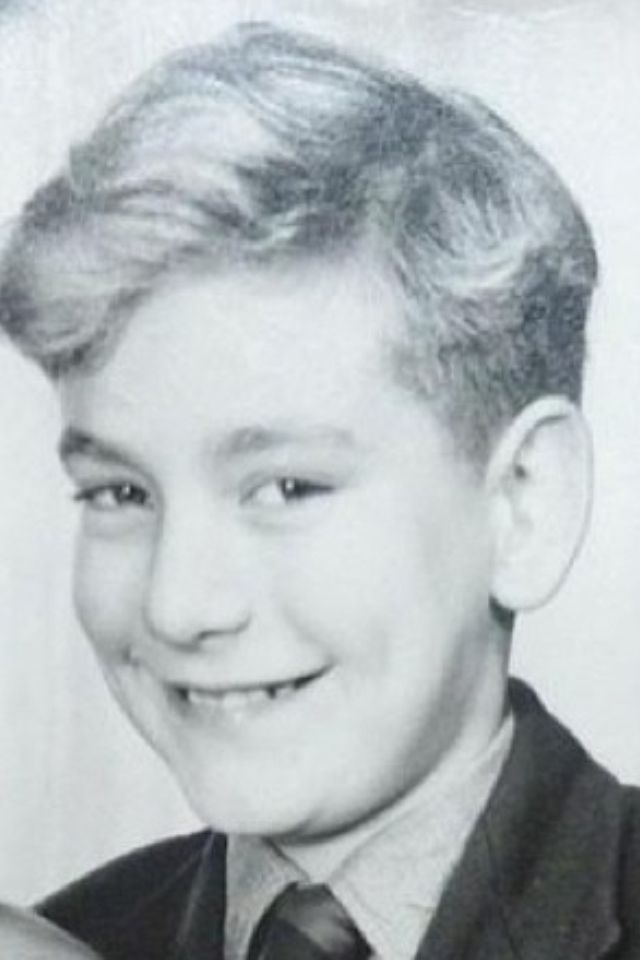 Robert-Plant-childhood-7.jpg