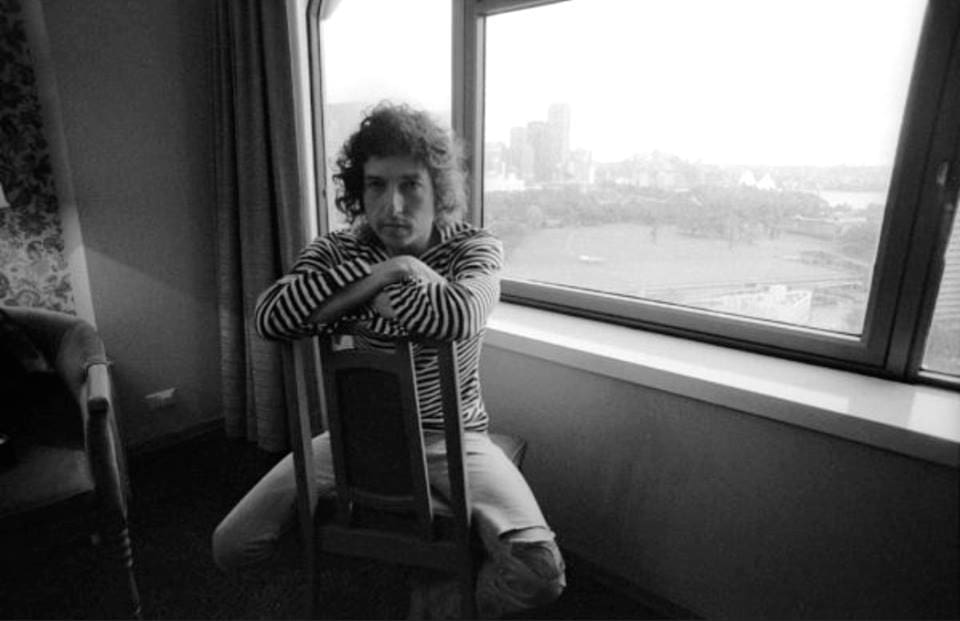 Bob Dylan World Tour 1966 Australia Photo Gallery (30 Photos) Between April 13 and April 23
