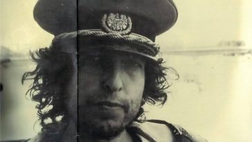 Basel Bob Dylan 1981 on the balcony of the hotel 1