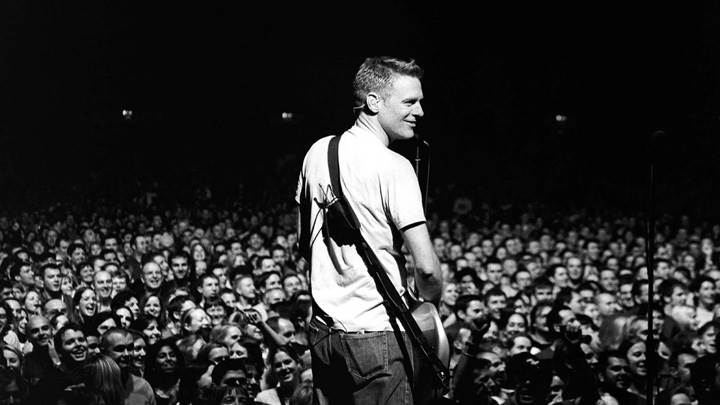 bryan-adams-black-white-1