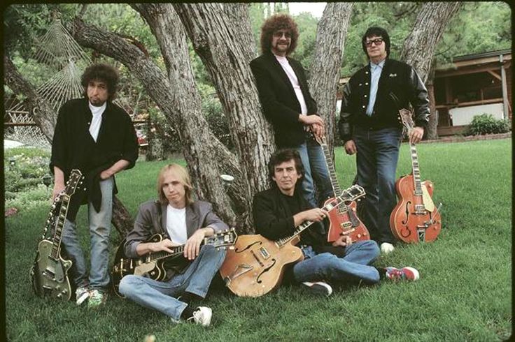 Bob Dylan 1970s Photos (280 Photographs) 285 1979Bob-Dylan-Tom-Petty-George-Harrison-Jeff-Lynne-and-Roy-Orbison