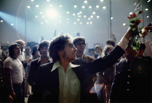 Bob Dylan 1970s Photos (280 Photographs) 257 American Tour 1974 Bob Dylan with The Band