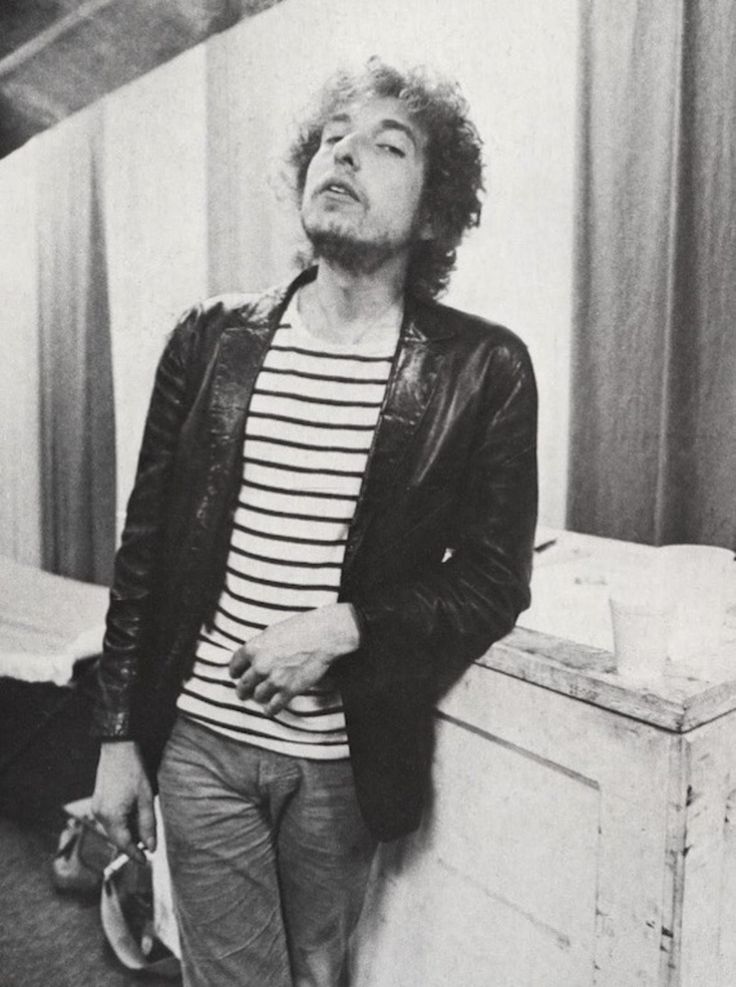 Bob Dylan 1970s Photos (280 Photographs) 81 Bob Dylan 1970s Photos