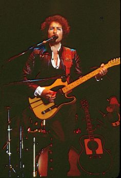 Bob Dylan 1970s Photos (280 Photographs) 129 Bob Dylan 1970s Photos