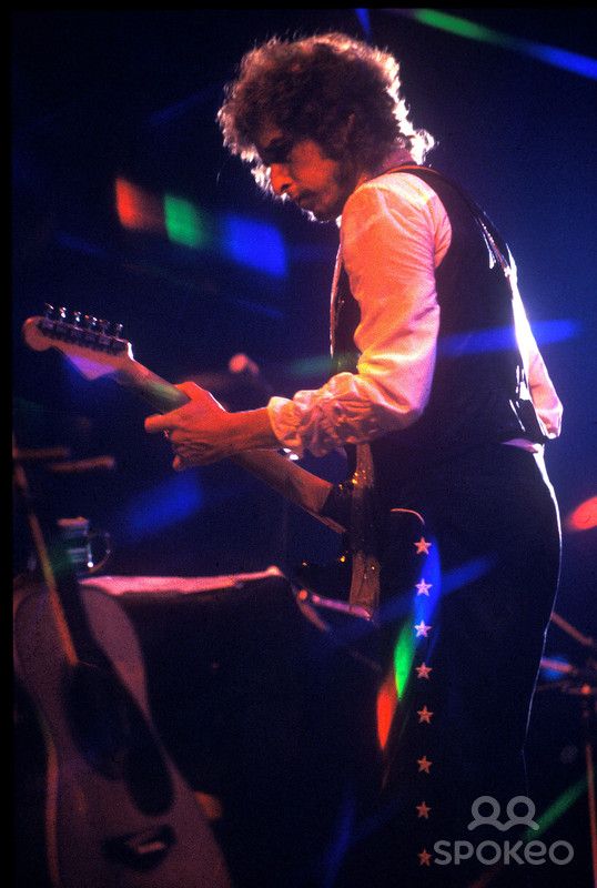 Bob Dylan 1970s Photos (280 Photographs) 230 Bob Dylan World tour 1978. 9