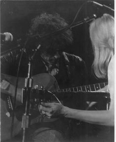 Bob Dylan 1970s Photos (280 Photographs) 202 Bob Dylan and Joni at Muncipal Auditoriam in 1976