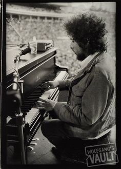 Bob Dylan 1970s Photos (280 Photographs) 89 Bob Dylan 1970s Photos