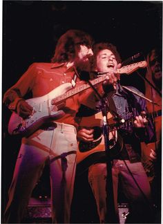 Bob Dylan 1970s Photos (280 Photographs) 251 Bob and George concert for Bangladesh 1971