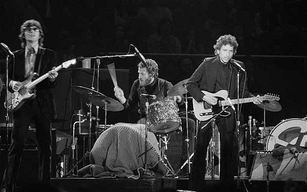 Bob Dylan 1970s Photos (280 Photographs) 43 Bob Dylan 1970s Photos