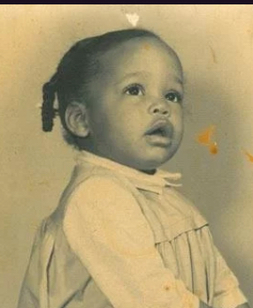 whitney houston childhood