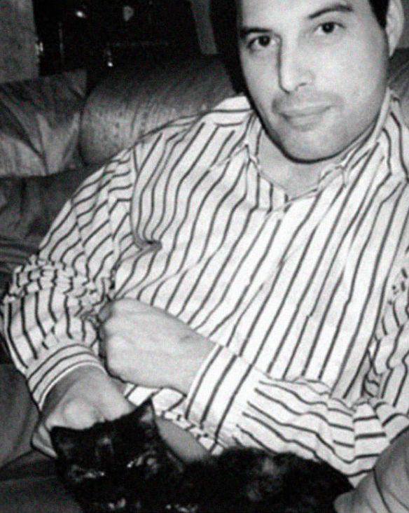 Freddie Mercury and Cats 8 Freddie Mercury and Cats