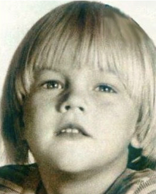 27 Rare Sweet Leonardo DiCaprio Childhood Photos 19 Leonardo DiCaprio Childhood Photos