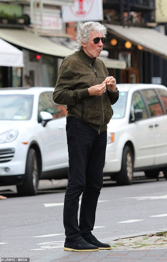 Multimillionaire Rock Star Roger Waters Nobody Knows 4 Roger Waters metro 15