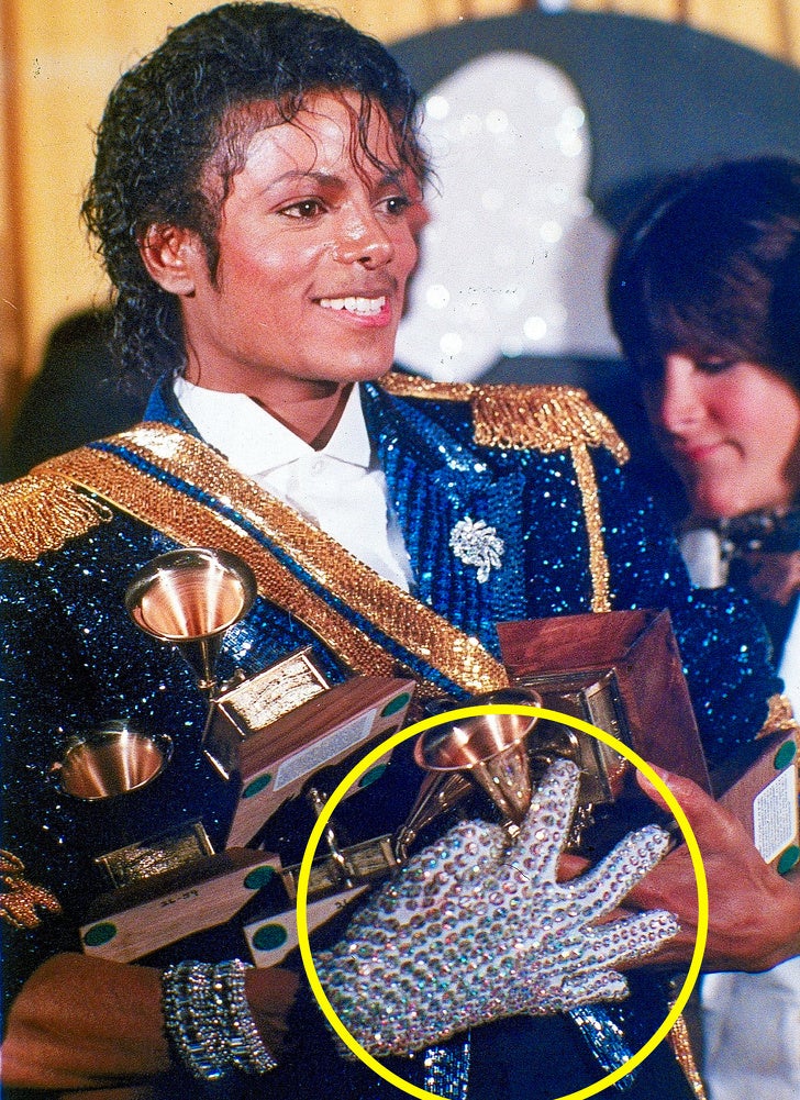 Why was he wearing only one glove?