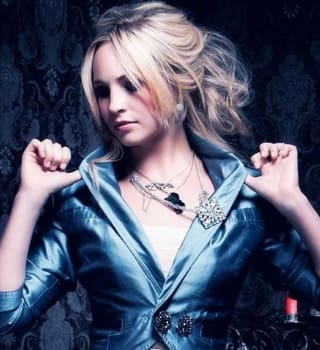 vampire Accola
