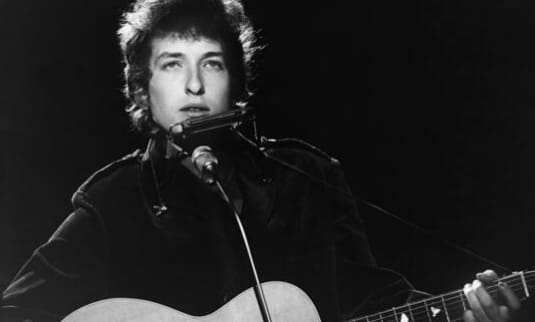 Interview with legendary musician Bob Dylan from Amy Winehouse of Elvis 1 Bob Dylan