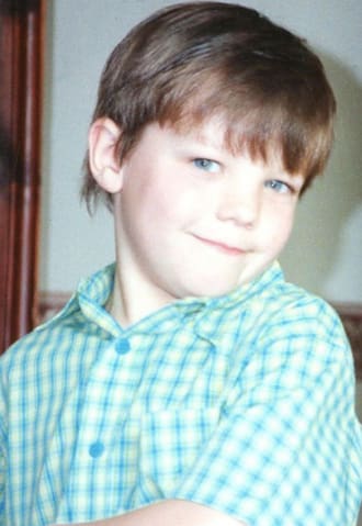 Louis Tomlinson Childhood
