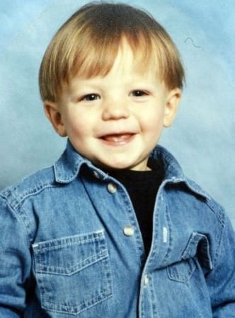 Louis Tomlinson Childhood