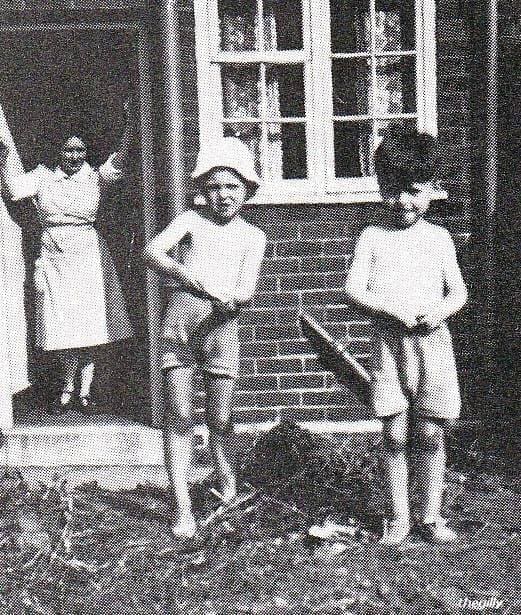 Paul McCartney and Mike in the back garden at Western Avenue