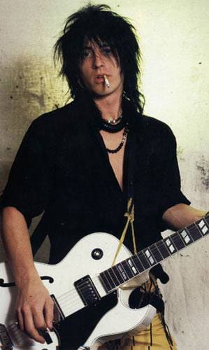 November 7, 1991 - Rhythm guitarist Izzy Stradlin quit Guns N’ Roses and was replaced by guitarist Gilby Clarke