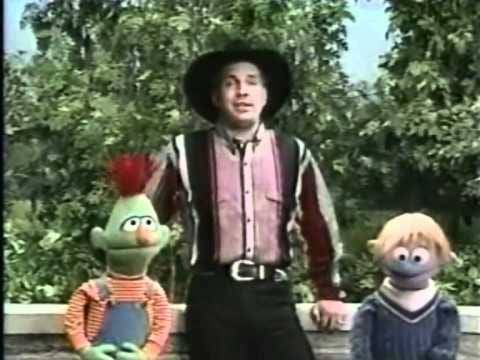 January 14, 1999 – Garth Brooks appeared on “Sesame Street.
