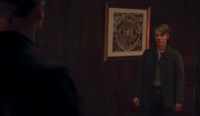 The book Elizabet found in H.G. Tannhaus's shop. (Season 2)