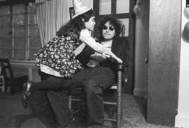 Bob Dylan with his daughter