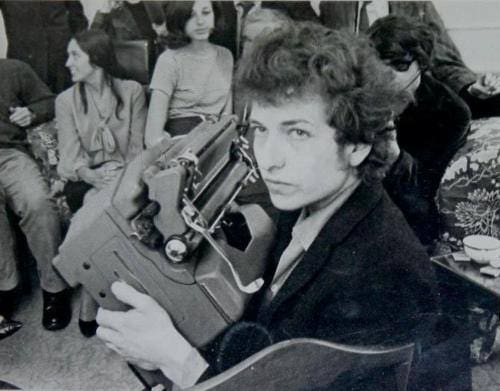 Bob Dylan Typewriting London Savoy Hotel