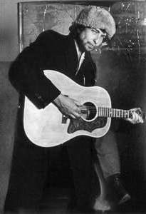 Bob Dylan 16.02.1983 Lone Star Café NYC Photo by Lynn Goldsmith Guest appearance at a Rick Danko / Levon Helm Gig Return of the Russian hat!