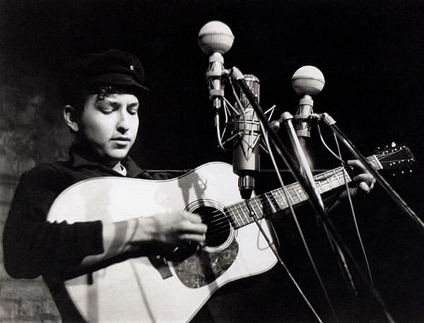 4-bob-dylan-smother-brothers