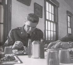 Army Elvis - Presley