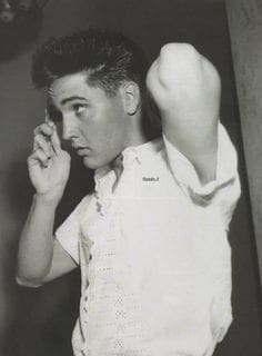 August 19, 1959. While in the Army Elvis kept the hair on the sides short according to protocol, but the length on top went back to being long.