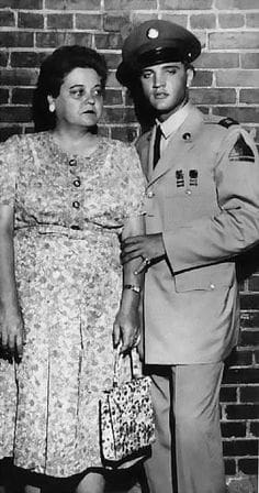 Elvis with his mother, she very sad because Elvis leaves for Germany.