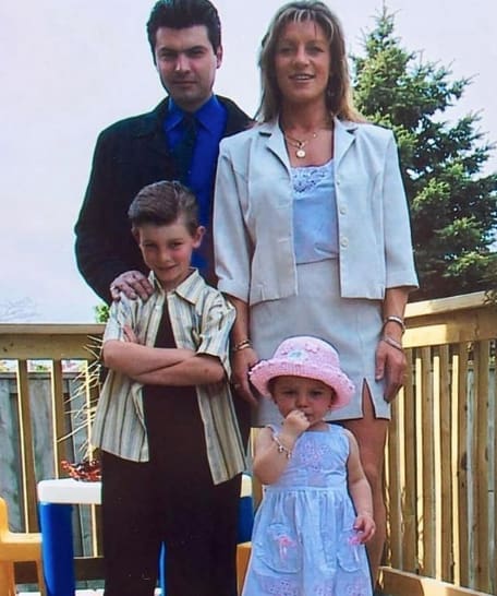 Shawn Mendes Childhood Family