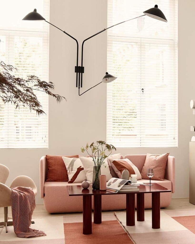 Relaxing shades and comfortable living spaces in home decoration 