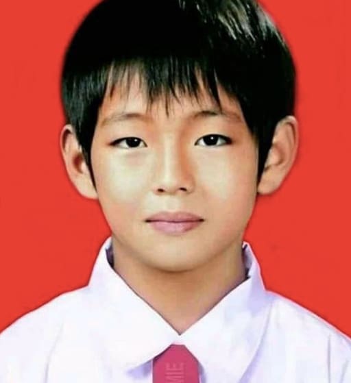 BTS V Kim Taehyung Highschool