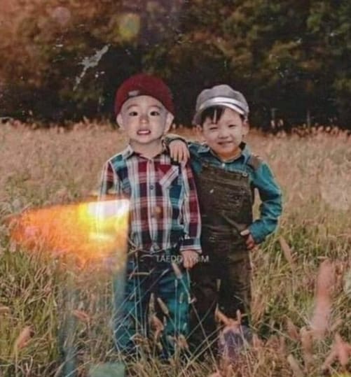 BTS V Kim Taehyung Childhood Friend