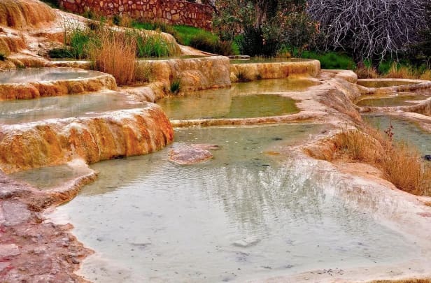 Karahayıt Thermal Waters - Red Water